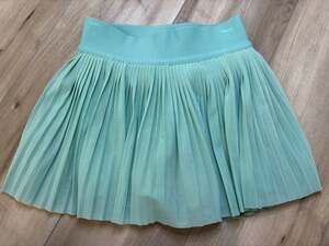 Lululemon Mesh Pleats Mid-Rise Mini Tennis Skirt in Tidal Teal